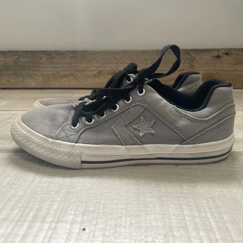 Converse All Star‎ Low Chuck Taylor Gray Lace Up Shoes Sneakers Youth Size 3